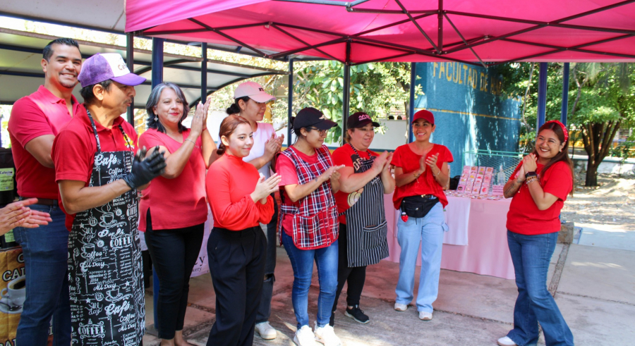 2da Feria del Emprendimiento Love is in the air