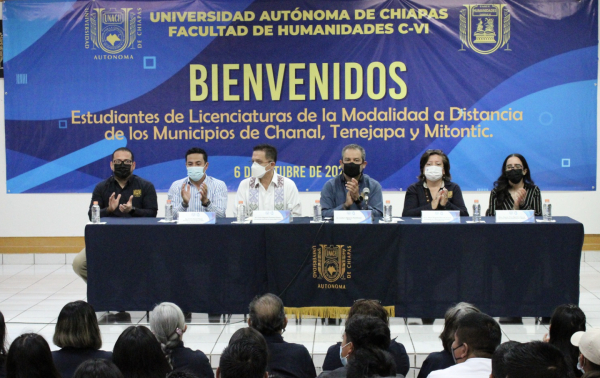 Asiste el Rector a la Visita de Estudiantes de la Modalidad a Distancia de los municipios de Chanal, Tenejapa, Mitontic y Larrainzar.