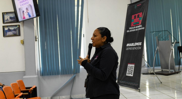 Pl&aacute;tica "Prevenci&oacute;n de la violencia en el noviazgo"